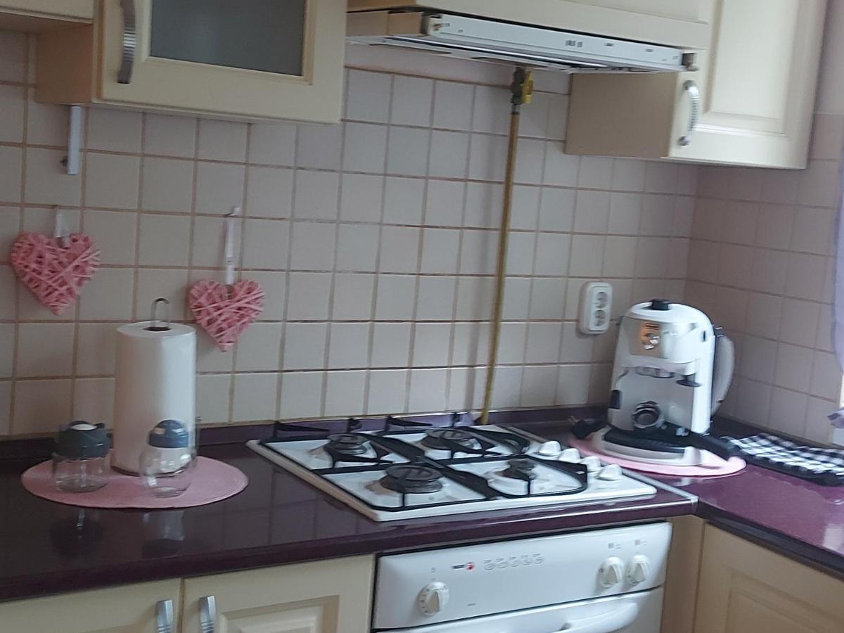 Lara Apartman Дебрецен Екстериор снимка