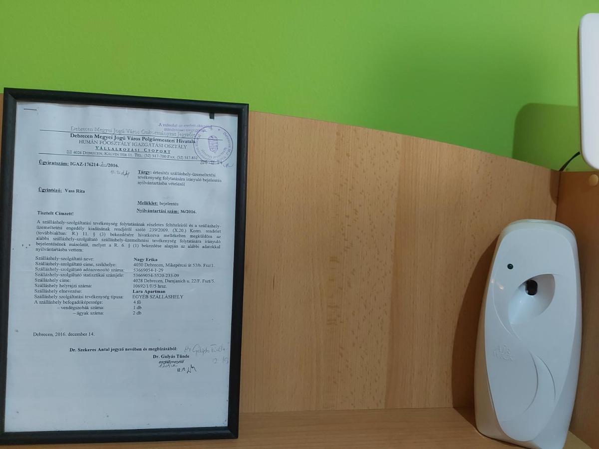 Lara Apartman Дебрецен Екстериор снимка