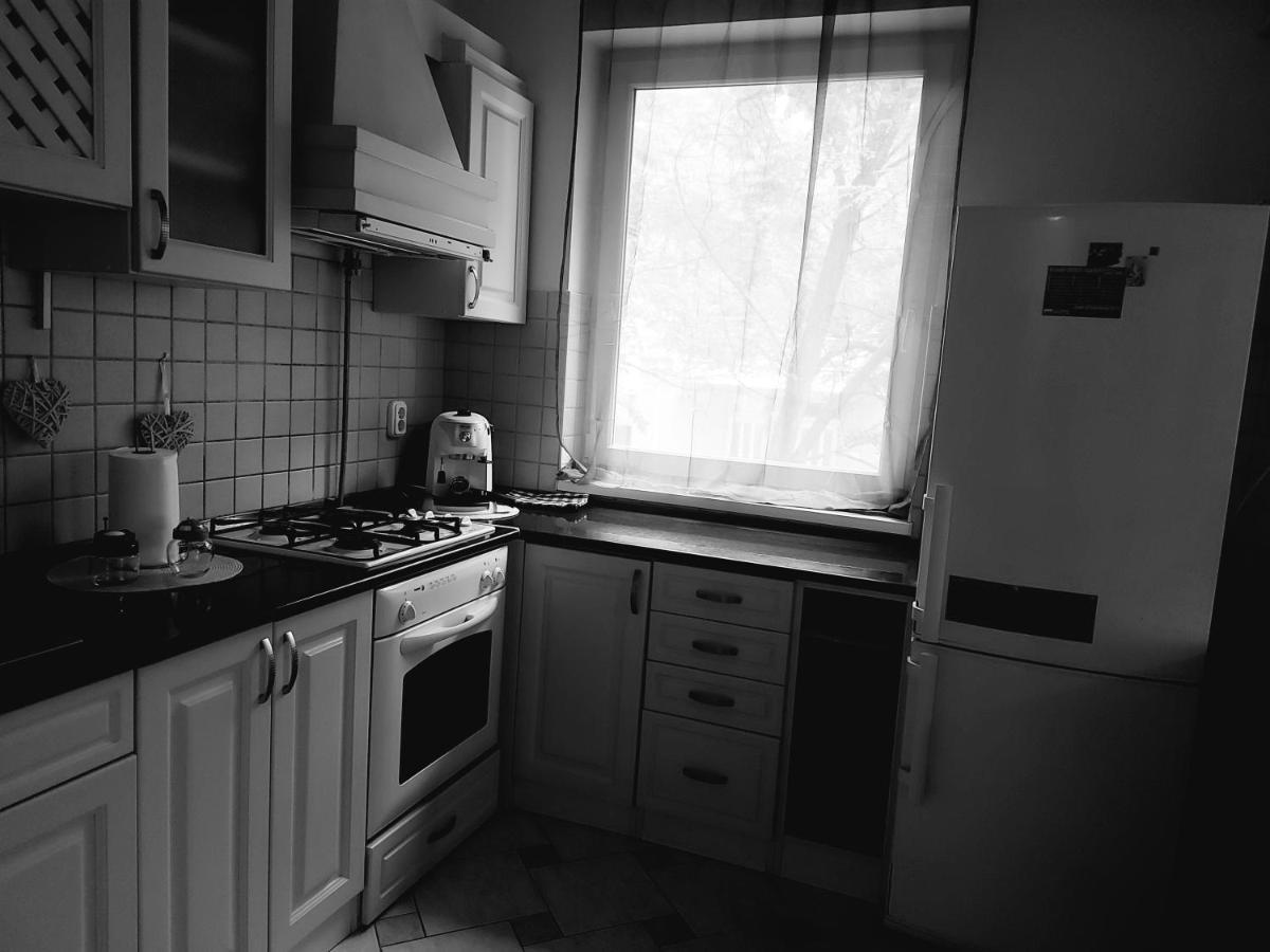 Lara Apartman Дебрецен Екстериор снимка